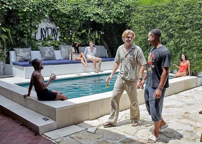 Lay Day Hostal Canggu